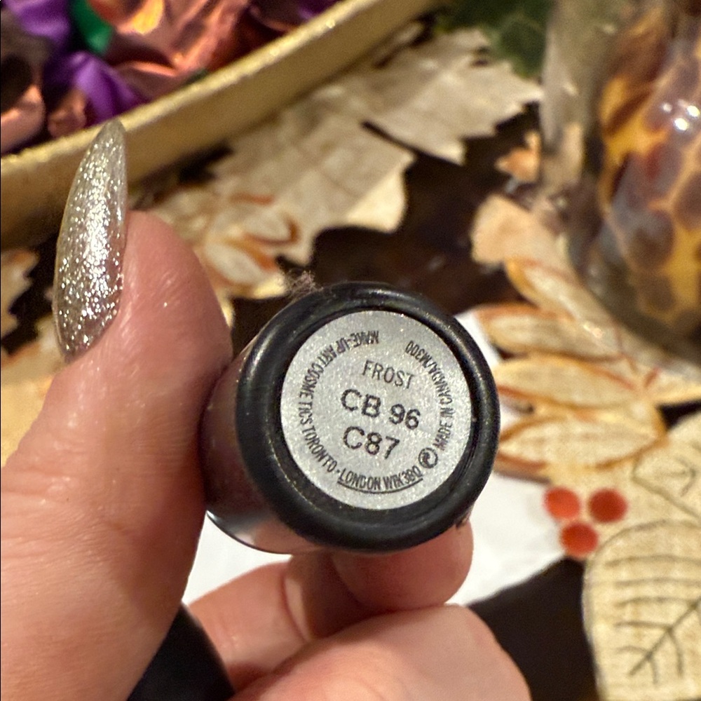 MAC CB 96 C 87  Lipstick discontinued - Picture 3 of 3